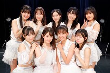 ロージークロニクル。上段左から村越彩菜、松原ユリヤ、植村葉純、小野田華凛、吉田姫杷、下段左から橋田歩果、島川波菜、相馬優芽、上村麗菜。