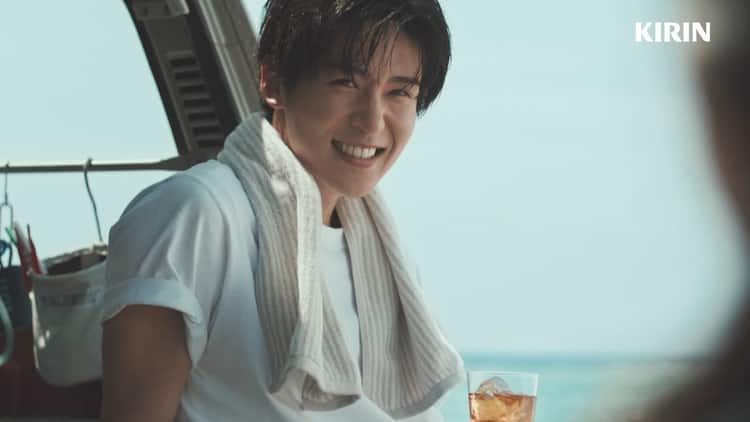 Snow Man目黒蓮が火照る体を休ませる「午後の紅茶」新CM公開、CMソング  