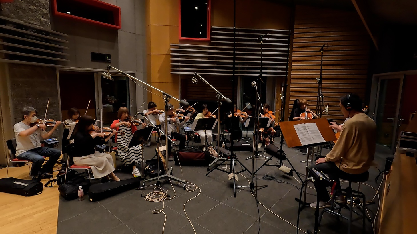 主題歌のレコーディングの様子。