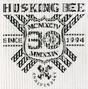HUSKING BEEの結成30周年ロゴ。