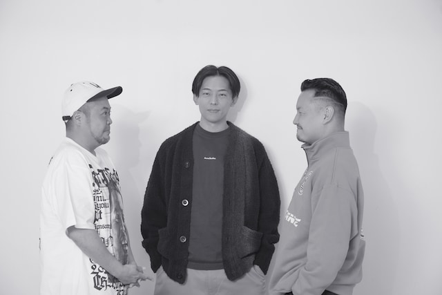 左からサイプレス上野、KEN THE 390、輪入道。