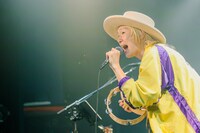 山田義孝（Vo）（撮影：松本いづみ）