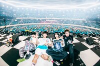 ねぐせ。「ファンタジークライマックス」の様子。（撮影：タカギユウスケ）