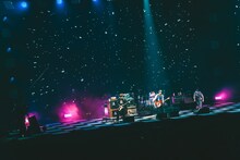 ねぐせ。「ファンタジークライマックス」の様子。（撮影：オオツボユウガ）