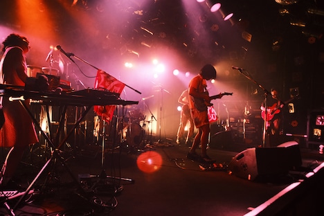 「Summer Eye Sound Syndicate 2024 EARLY SUMMER TOUR『予感』」東京公演の様子。