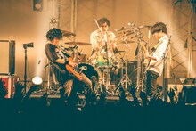 UNISON SQUARE GARDEN（撮影：渡邉一生）