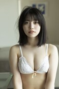 虹コン石浜芽衣、1st写真集で“21歳の素”を解放！水着やランジェリーなど先行カット8枚公開