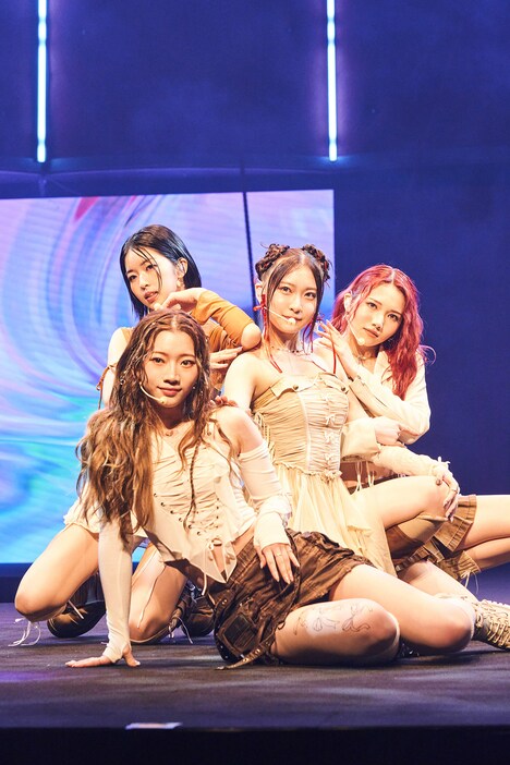 「STATIC」のパフォーマンスの様子。 (c)LAPONE GIRLS