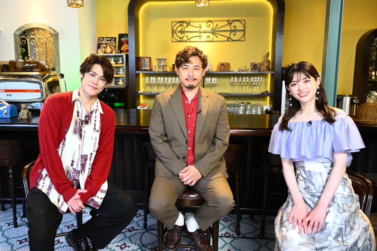 左から宮野真守、平子祐希、松村沙友理。