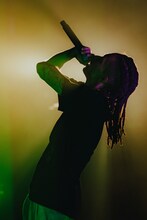 Kaneee（撮影：Daiki Miura）