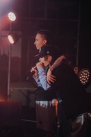 KaneeeとRay。（撮影：Daiki Miura）