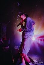 Kaneee（撮影：Daiki Miura）