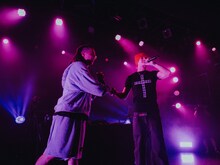 KaneeeとCYPRUS。（撮影：Daiki Miura）