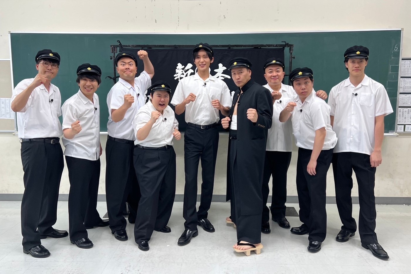 左からハナコ、やす子、目黒蓮（Snow Man）、
チョコレートプラネット、霜降り明星。(c)フジテレビ