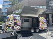 NewJeans×村上隆スペシャルコラボラッピングワゴン