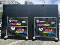 「Spotify x NewJeans "Supernatural" POP-UP EXPERIENCE」の様子。