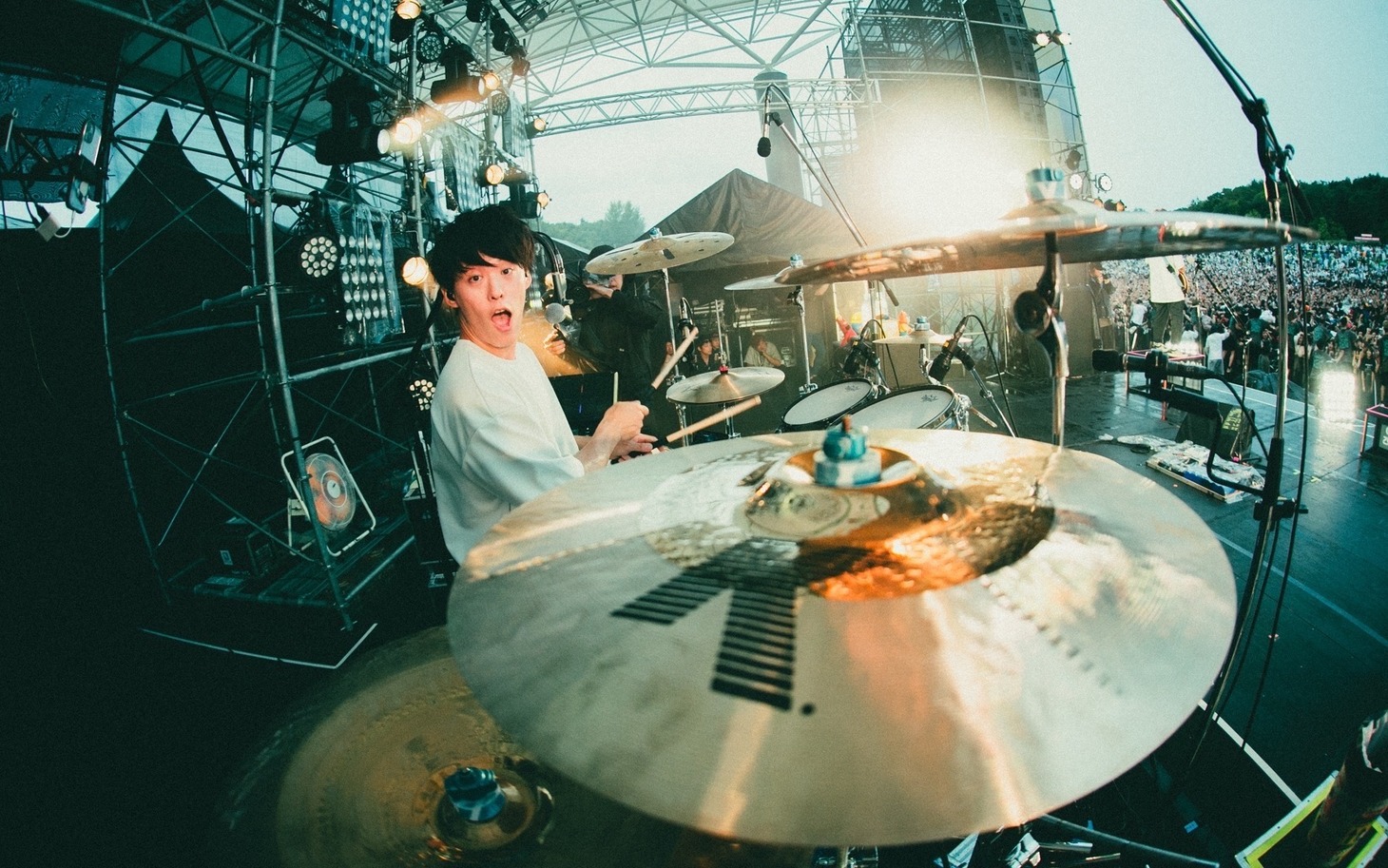KOUHEI（Dr, Cho / 04 Limited Sazabys）（撮影：ヤマダマサヒロ）