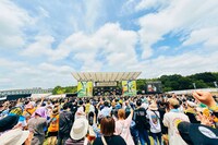 「YON FES 2024」開会宣言の様子。