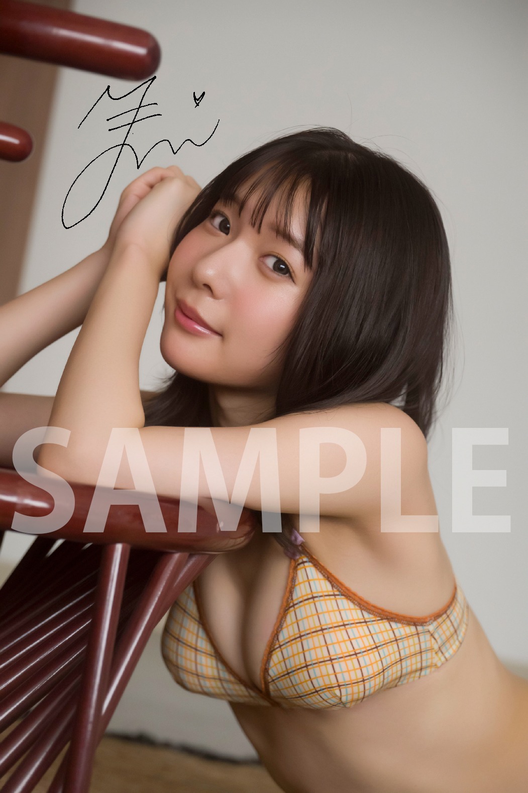 「#2i2公式ビジュアルブック #2i2ラボ」HMV online / HMV店舗特典の生写真。