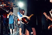 ちとせみな（Vo, G / カネヨリマサル）（撮影：金井勇真）