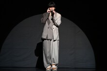 ハンターから逃げる中島颯太（FANTASTICS）。