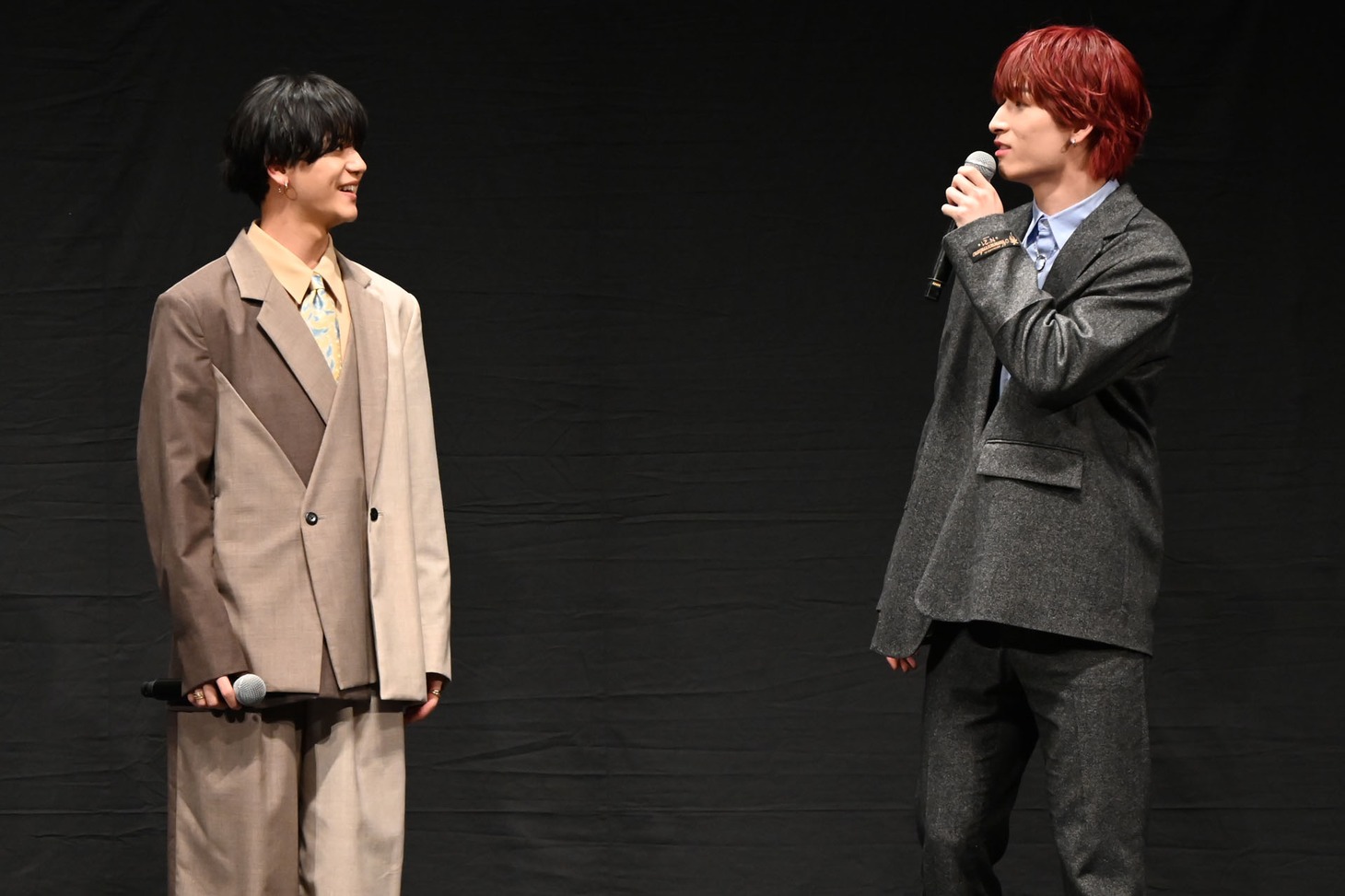 中島颯太（FANTASTICS）と金城碧海（JO1）。