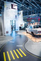 「いわゆる『サザン』について展」の内観。