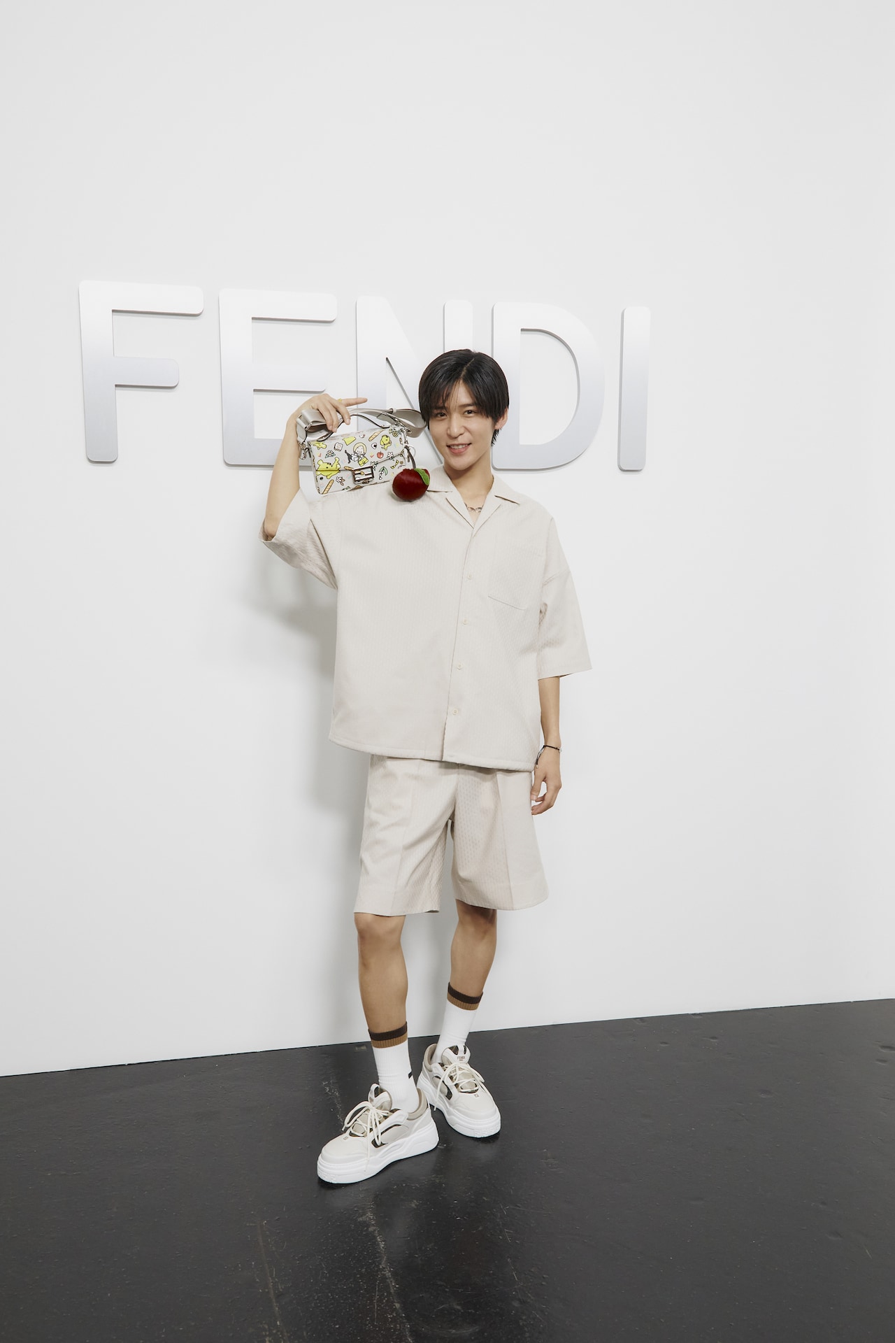  Man - 【★コンプリート】公式写真  Man 目黒蓮② Amazon.co.jp: Snow Man 公式 生 写真（目黒蓮）SM02601 : おもちゃ