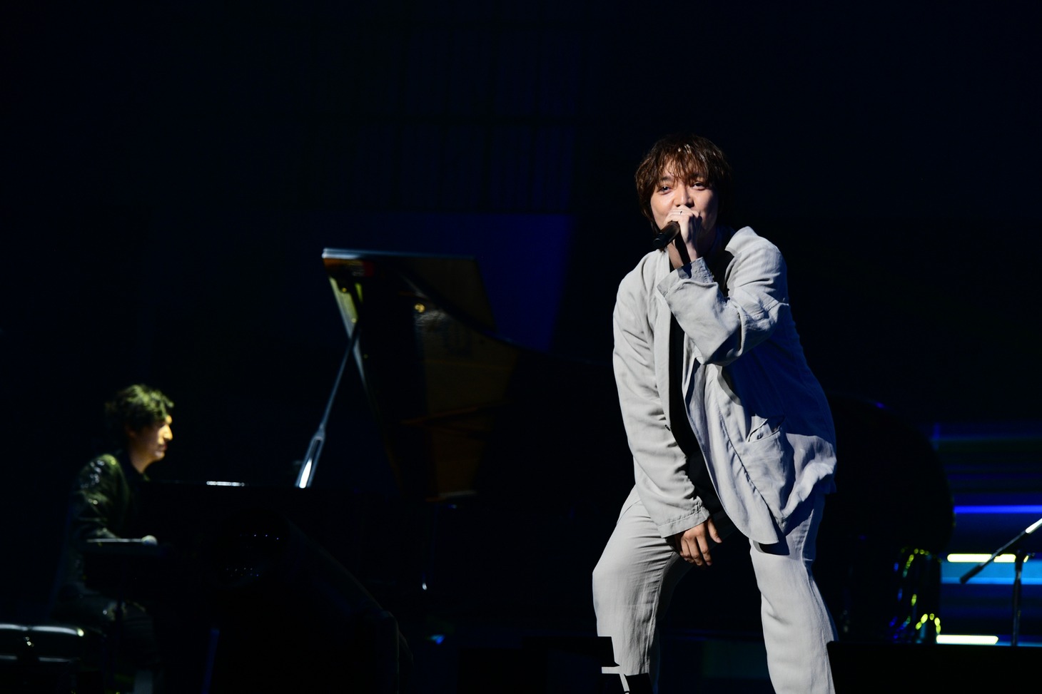 EIGHT-JAMスペシャルバンドをバックに「music」を歌う三浦大知。 (c)EIGHT-JAM FES / Photo by 岸田哲平