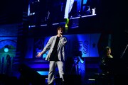 EIGHT-JAMスペシャルバンドをバックに「music」を歌う三浦大知。 (c)EIGHT-JAM FES / Photo by 岸田哲平