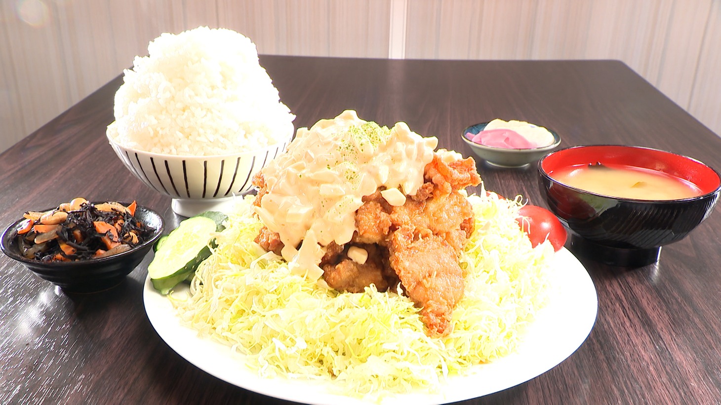 チキチキ南蛮セット (c)中京テレビ