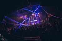 「yosugala tour2024」最終公演の様子。（撮影：真島洸）