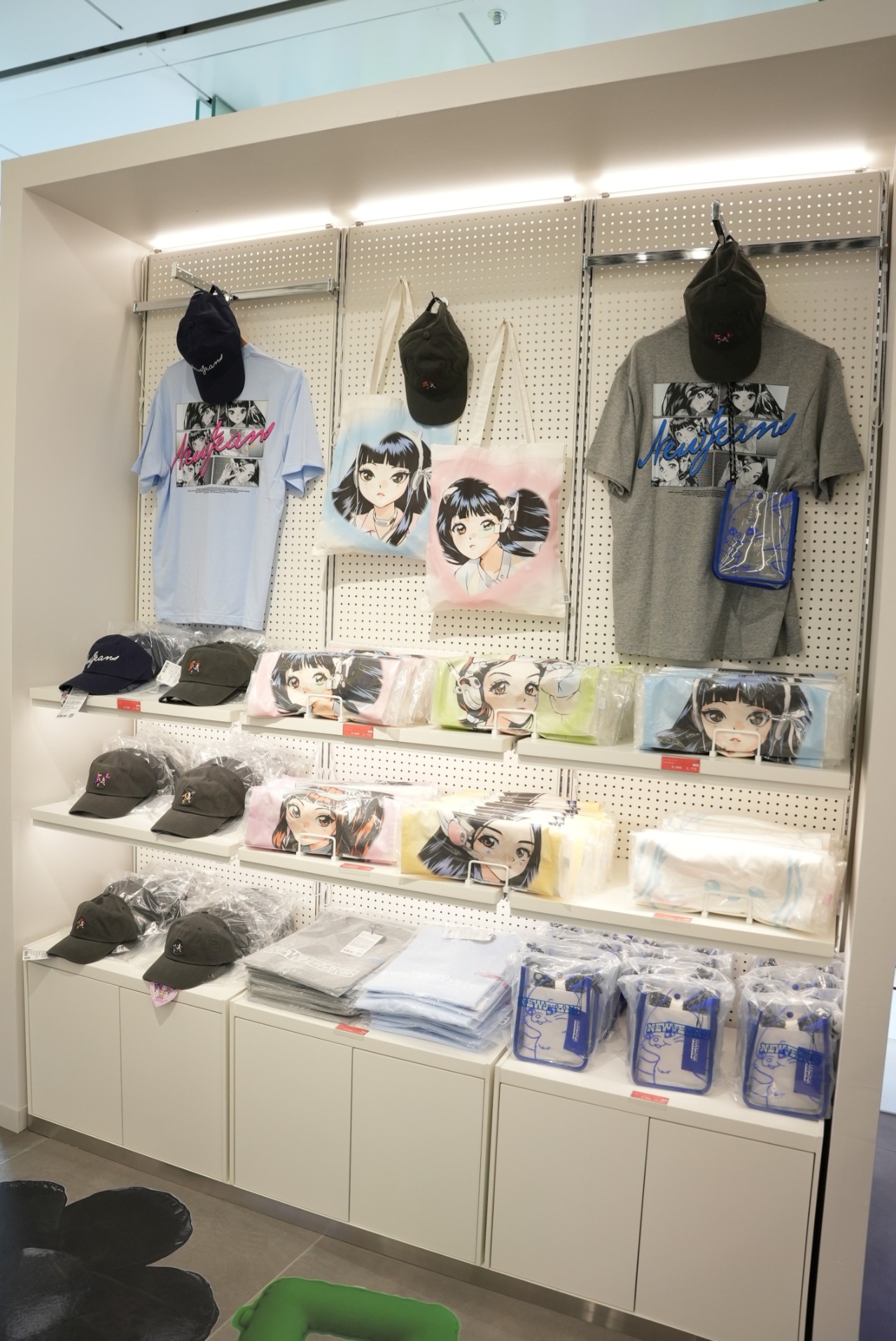 2F POP SQUAREの様子。