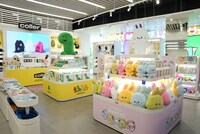 2F POP SQUAREの様子。