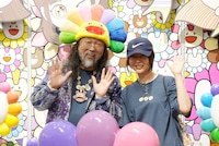 左から村上隆、ミン・ヒジン。