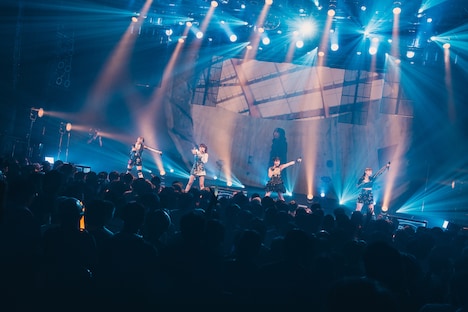 「yosugala tour2024」最終公演の様子。（撮影：真島洸）