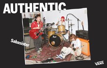 AUTHENTICを履いたサバシスター。