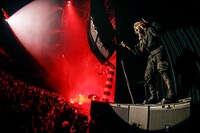 「HYDE [INSIDE] LIVE 2024」6月23日公演の様子。（撮影：岡田貴之）