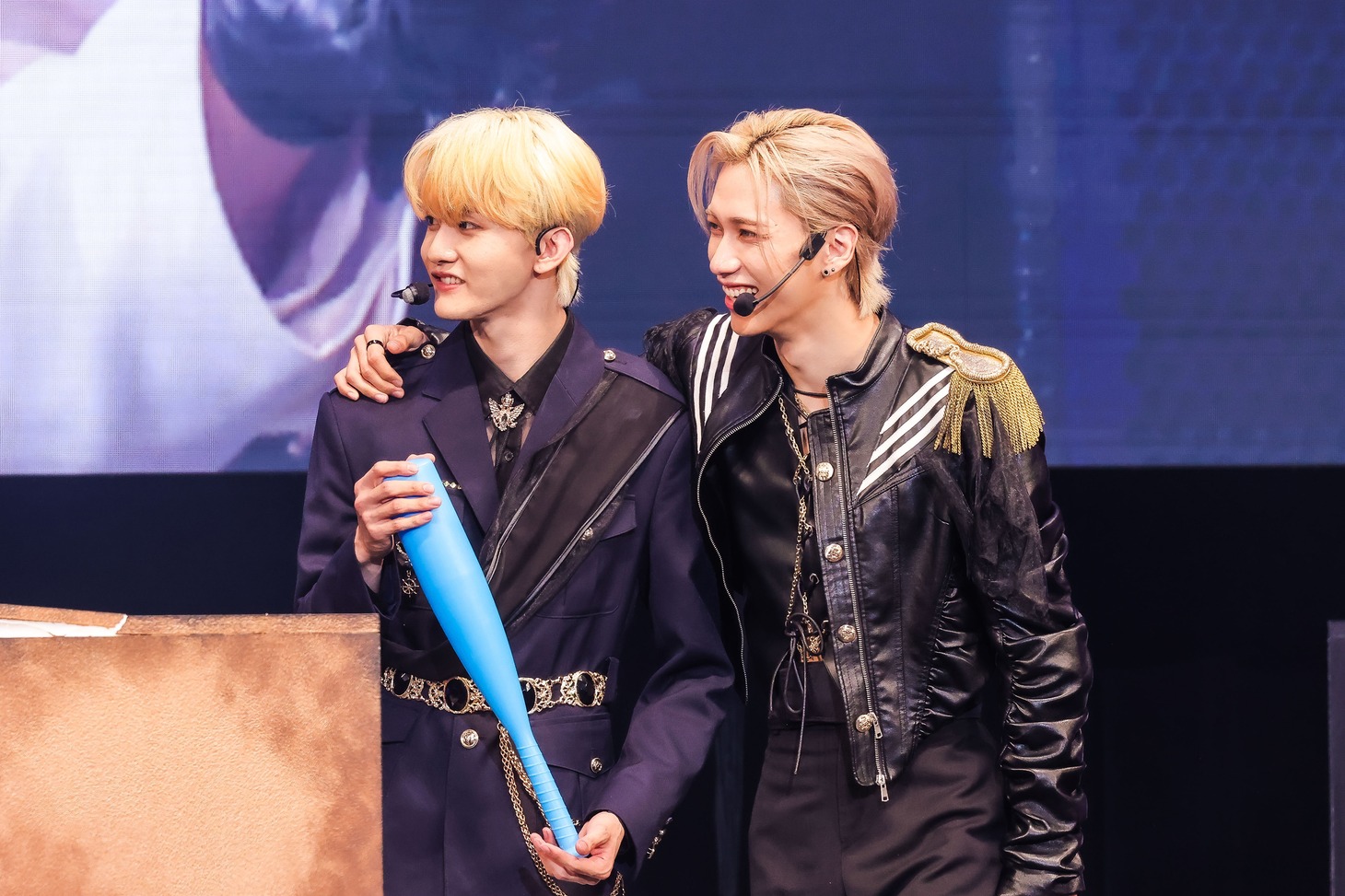 「INI 6TH SINGLE ”THE FRAME” PREMIUM SHOW CASE」の様子。(c)LAPONE Entertainment