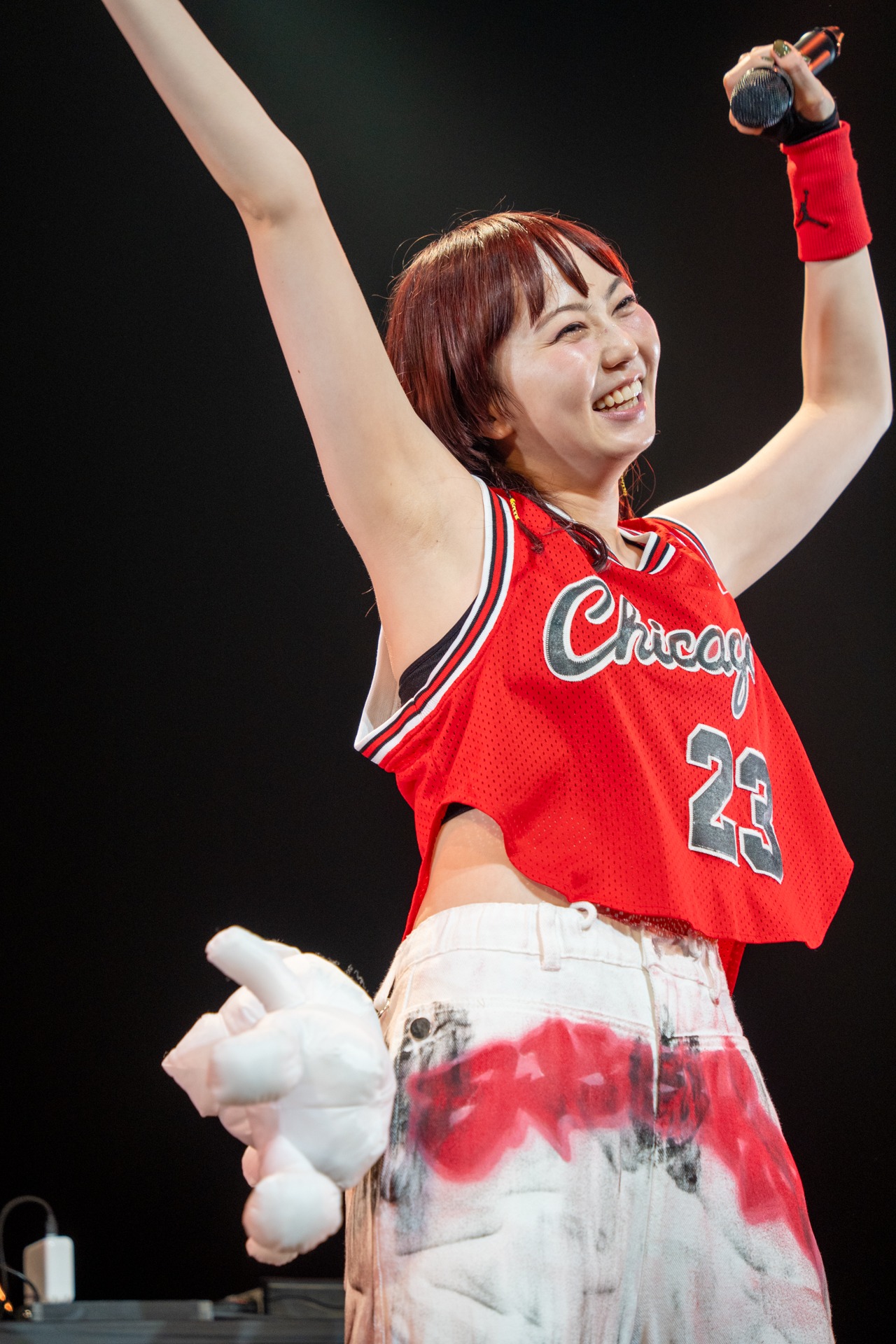 安本彩花