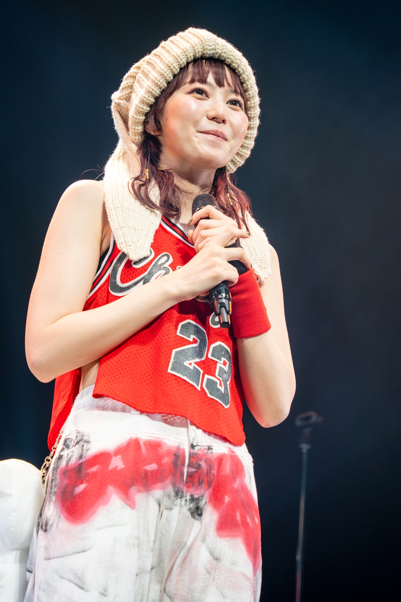 安本彩花