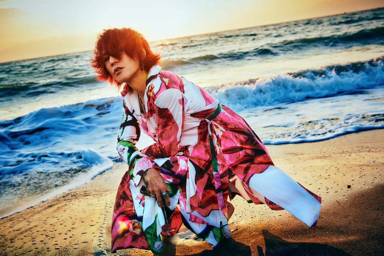 SUGIZO