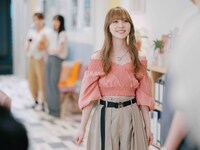 「彩香ちゃんは弘子先輩に恋してる」より。(c)「彩香ちゃんは弘子先輩に恋してる」製作委員会・MBS