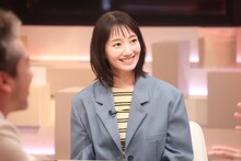 波瑠 (c)フジテレビ