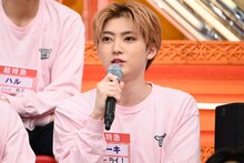 “熱い男選抜”の構想を語るユーキ（超特急）。