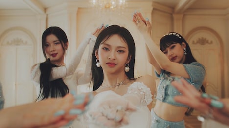 BABYMONSTER「FOREVER」ミュージックビデオより。