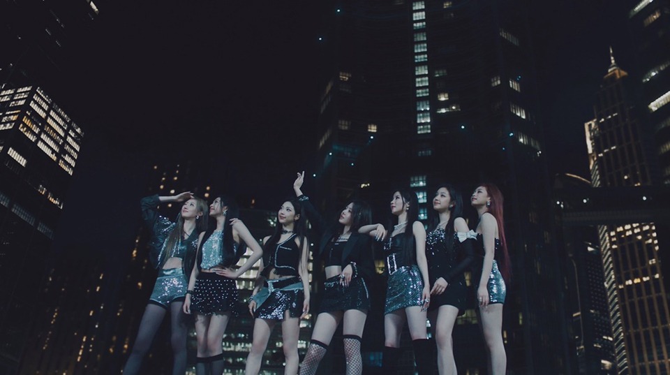 BABYMONSTER「FOREVER」ミュージックビデオより。