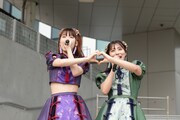 TEAM SHACHIの大黒柚姫と坂本遥奈。