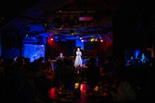 南波志帆「THE NANBA DINNER SHOW～15th Anniversary～」夜公演の様子。