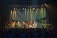 「水曜日のカンパネラ ZEPP TOUR 2024 POP DELIVERY」北海道・Zepp Sapporo公演の様子。（撮影：横山マサト）